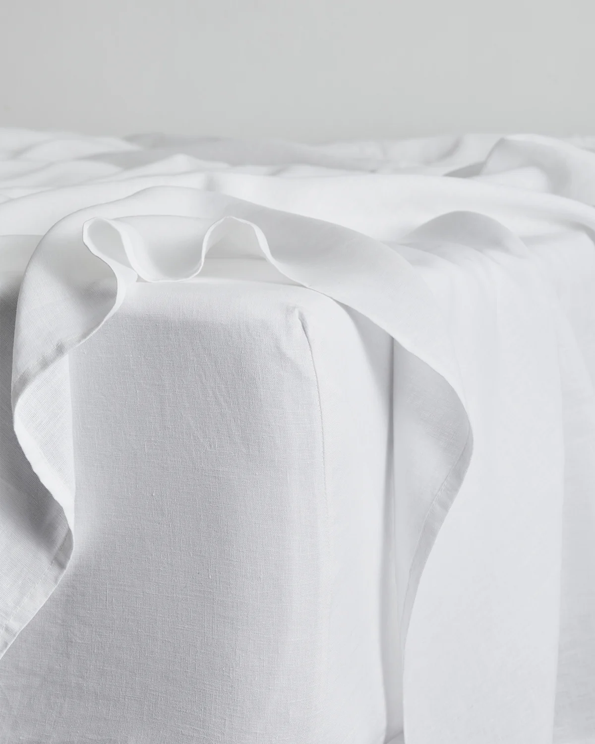 Coast, Lagoon & White 100% French Flax Linen Bedding Bundle - Image 3