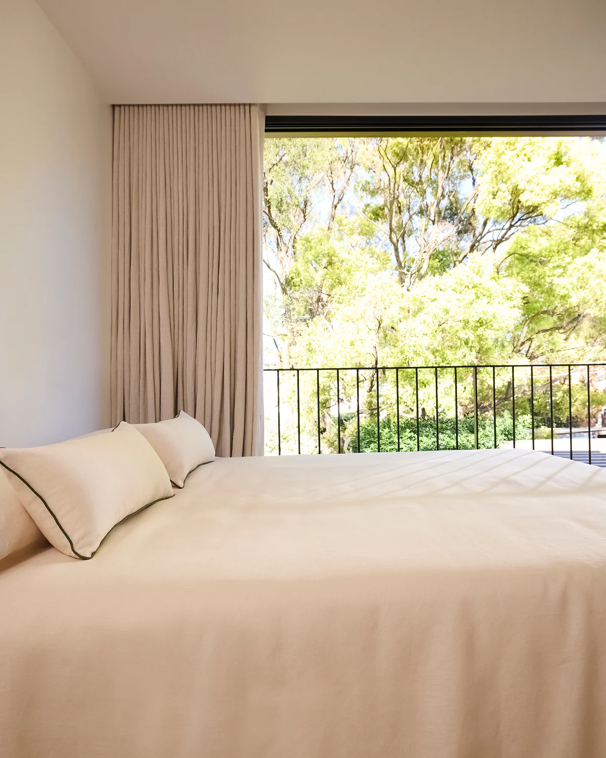 Crème Heavy Linen Bed Cover - Image 6