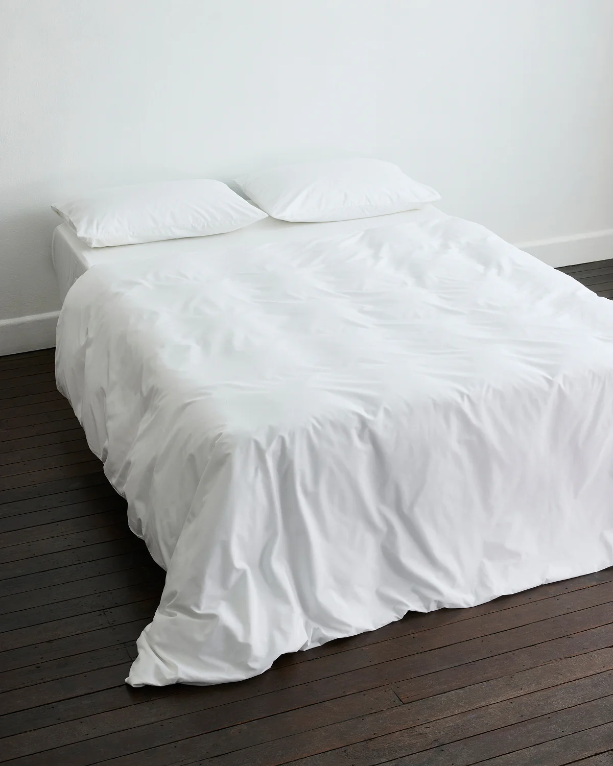 Crisp White 100% Organic Cotton Bedding Set - Image 3