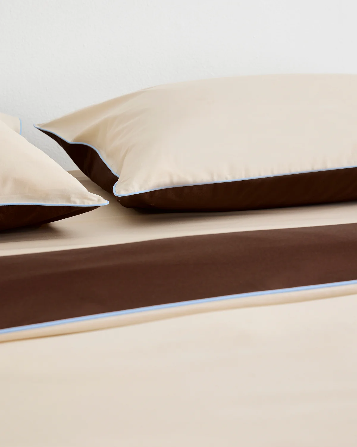 Espresso, Vanilla & Sky Piped 100% Organic Cotton Pillowcases (Set of Two) - Image 4