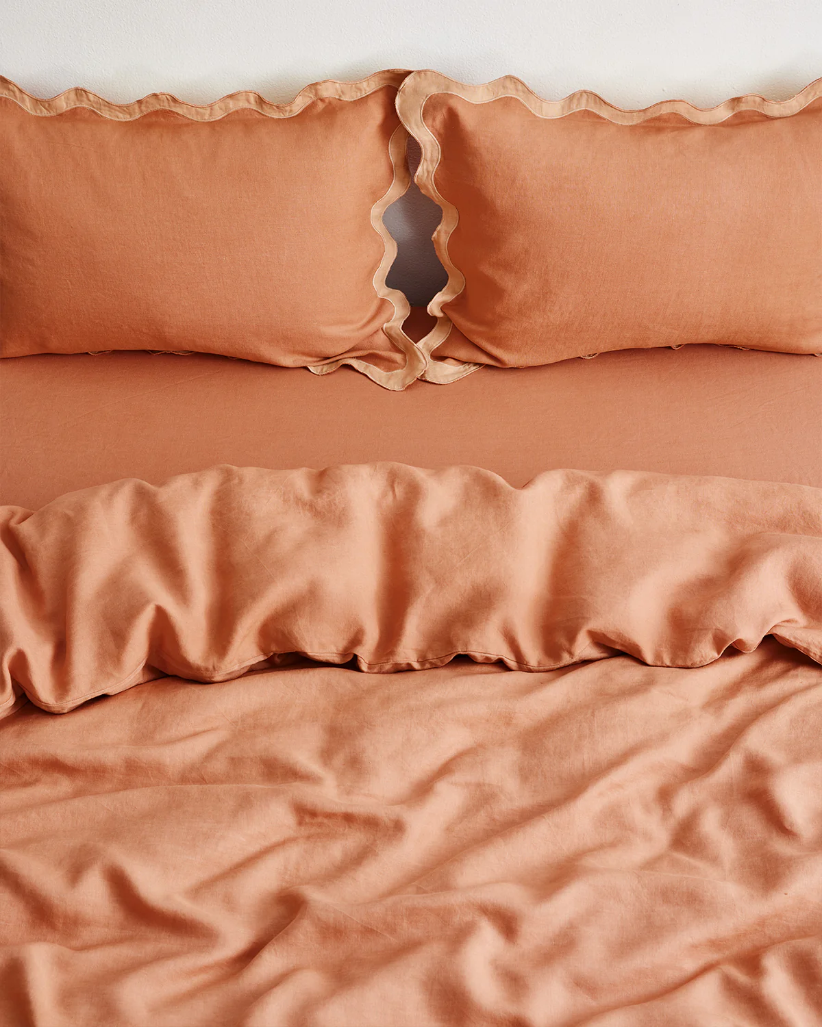 Hazelnut & Terracotta 100% French Flax Linen Scalloped Pillowcases (Set of Two) - Image 4