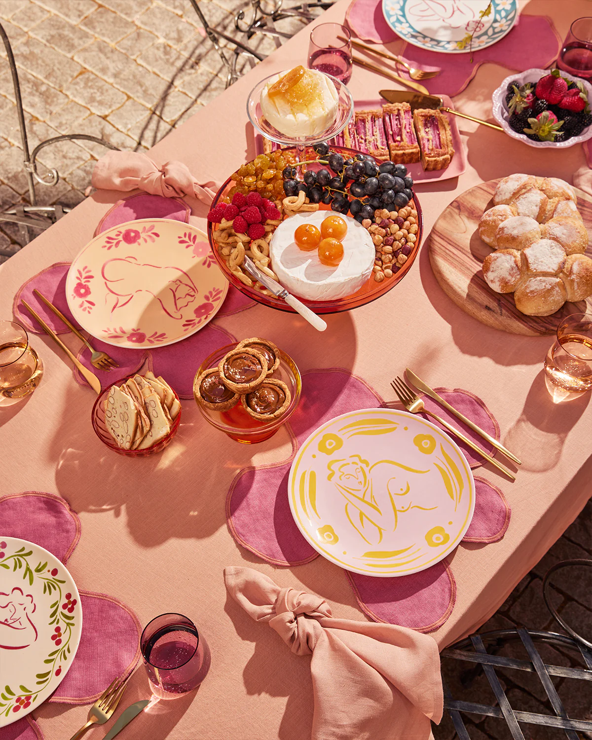 Liv & Dom x Bed Threads 'Fanciful Tulip' Ceramic Dinner Plate - Image 4