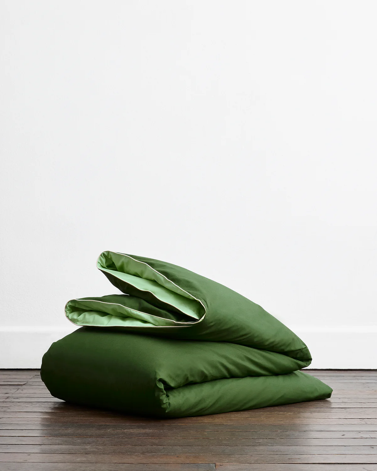 Moss, Apple & Vanilla Piped 100% Organic Cotton Duvet Cover Set - Image 3