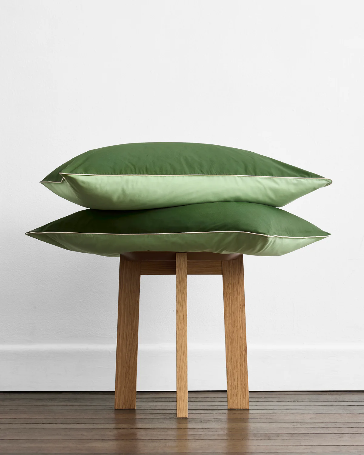 Moss, Apple & Vanilla Piped 100% Organic Cotton Duvet Cover Set - Image 5