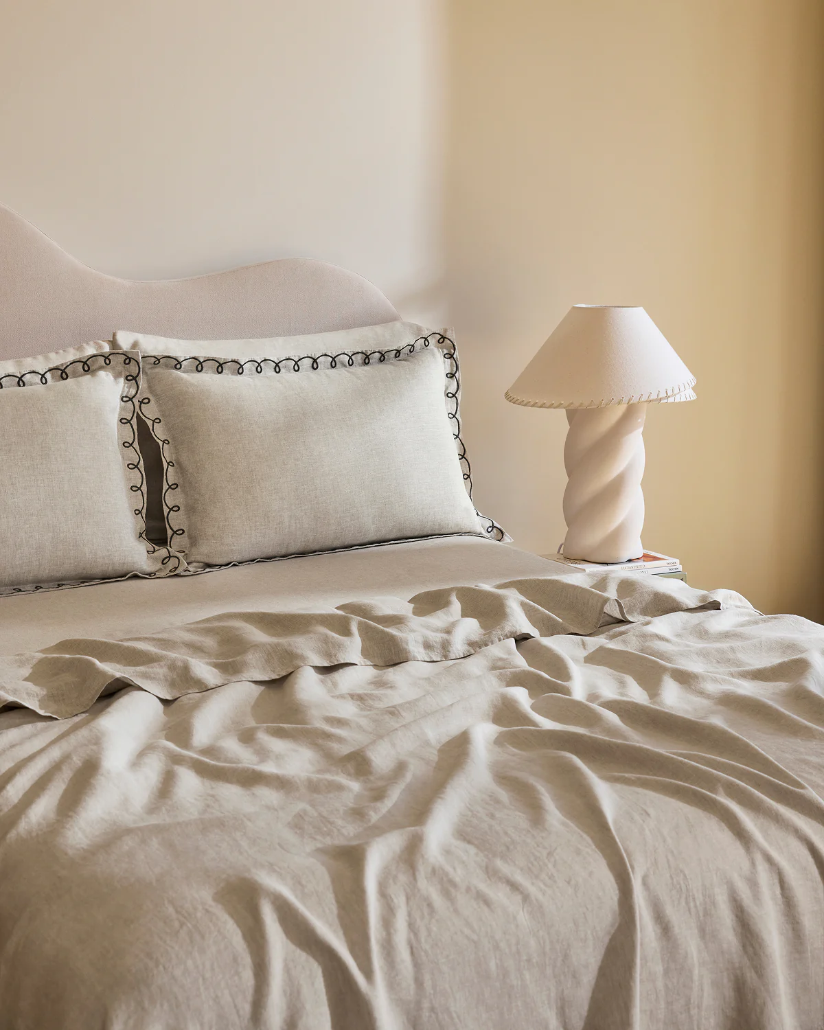 Oatmeal & Charcoal 100% French Flax Linen Swirl Pillowcases (Set of Two) - Image 3