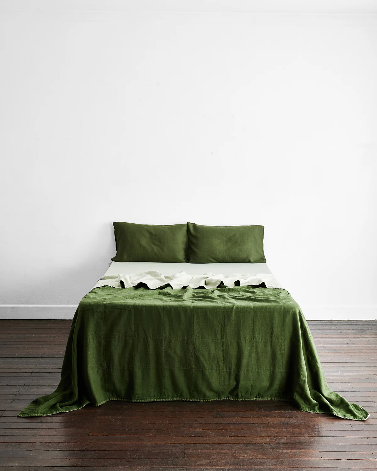 Sage & Olive 100% French Flax Linen Quilt Set - Image 3
