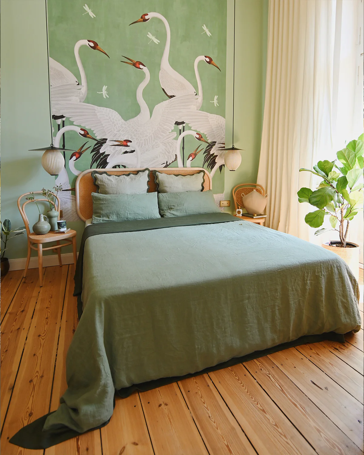 Sage & Olive 100% French Flax Linen Scalloped European Pillowcases (Set of Two) - Image 3